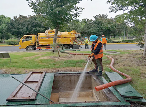阳江镇化油池清理